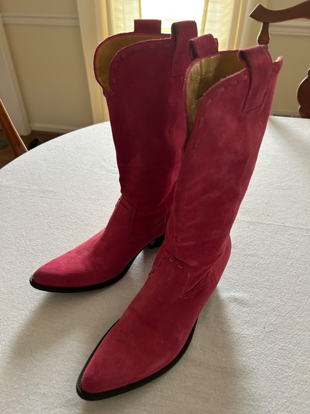 Feminine Fuchsia Suede Western-Style Mid-Calf Heeled Boots